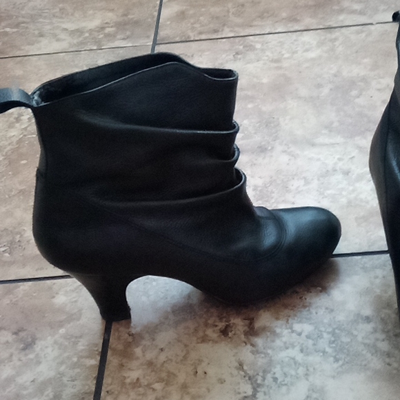 Ankle boots by Baker - Picture 3 of 3